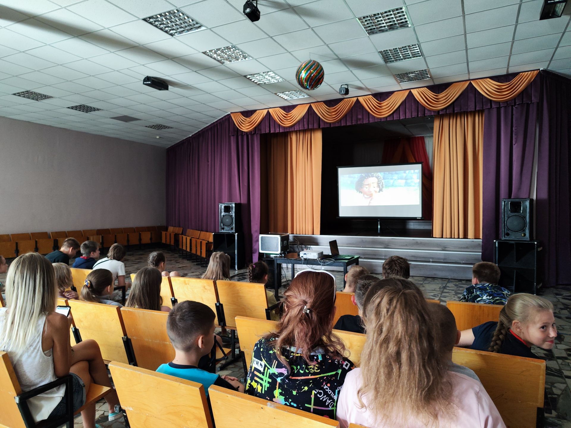 Вы сейчас просматриваете Детский киноклуб «Смотрим вместе» в ДК «Фортуна» г.о. Чехов