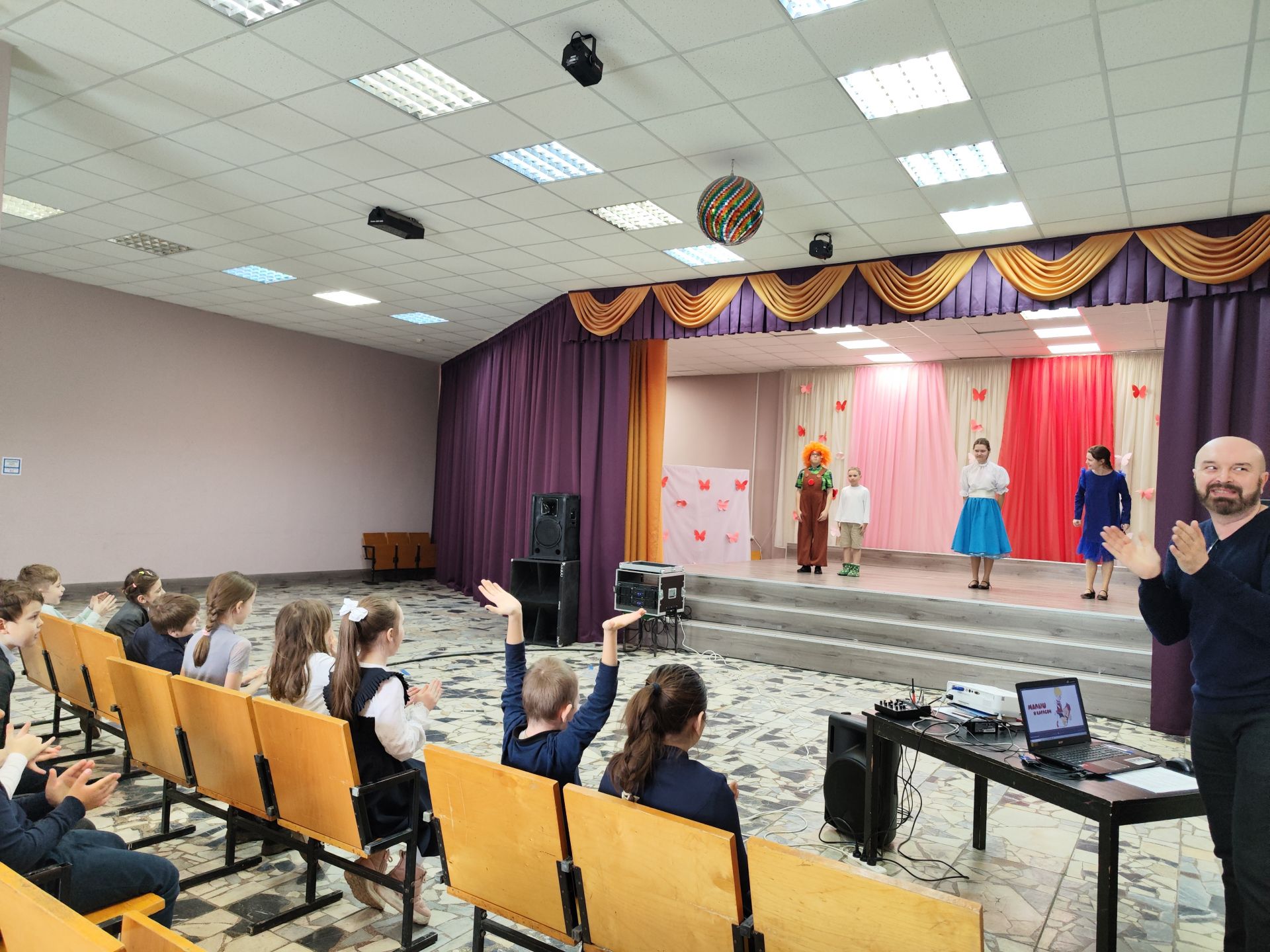 Вы сейчас просматриваете Познавательная программа «Открытый занавес» в ДК «Фортуна» м.о. Чехов