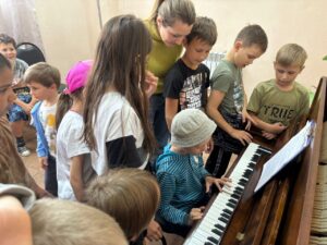 Подробнее о статье Музыкальный час «В королевстве музыки» в ДК «Фортуна» м.о. Чехов