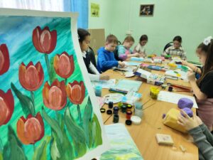 Подробнее о статье Мастер-класс по изобразительному искусству «Цветы для мамы» в ДК «Фортуна» м.о. Чехов